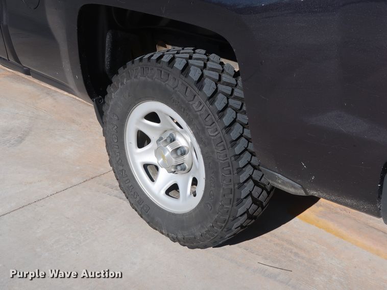 image for item DH3651 2015 Chevrolet Silverado 1500 Double Cab pickup truck