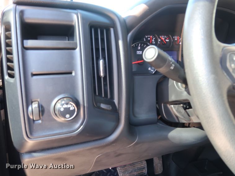 image for item DH3652 2015 Chevrolet Silverado 1500 Double Cab pickup truck