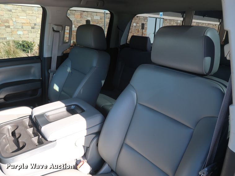 image for item DH3652 2015 Chevrolet Silverado 1500 Double Cab pickup truck