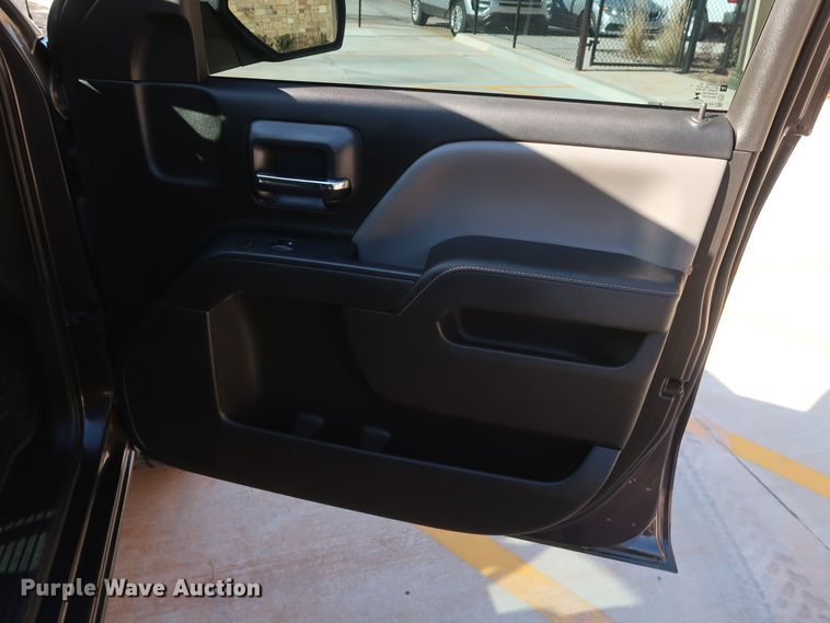 image for item DH3652 2015 Chevrolet Silverado 1500 Double Cab pickup truck