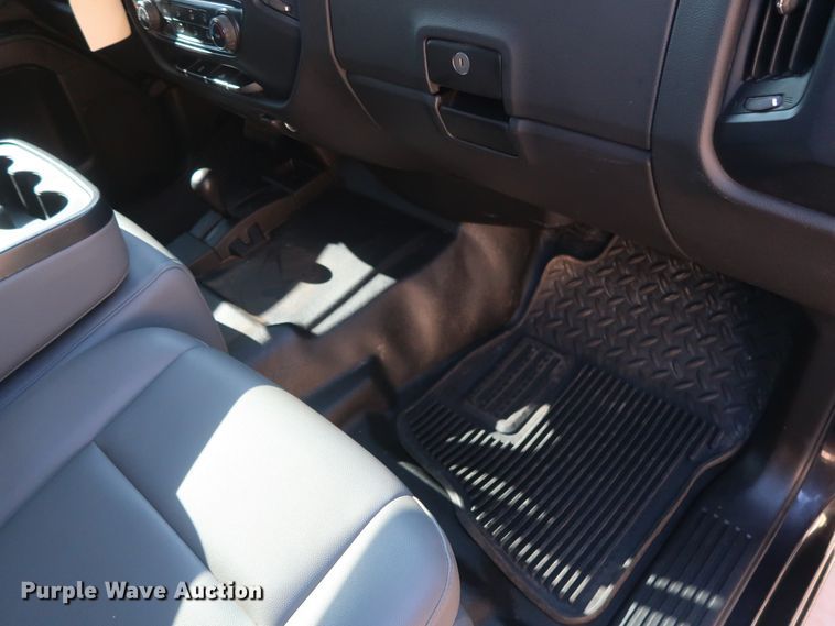 image for item DH3652 2015 Chevrolet Silverado 1500 Double Cab pickup truck