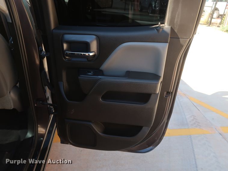 image for item DH3652 2015 Chevrolet Silverado 1500 Double Cab pickup truck