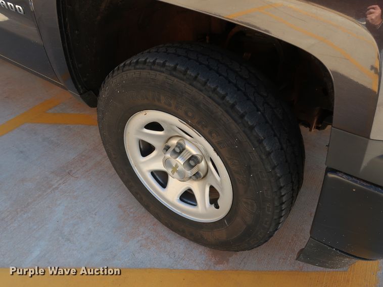 image for item DH3652 2015 Chevrolet Silverado 1500 Double Cab pickup truck