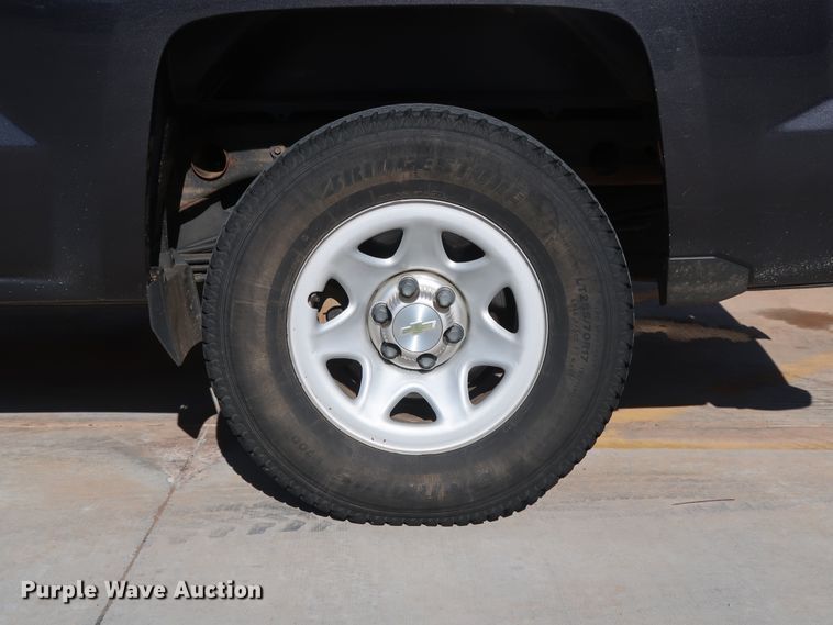 image for item DH3652 2015 Chevrolet Silverado 1500 Double Cab pickup truck