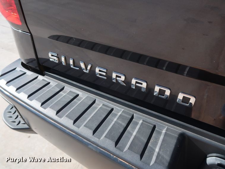 image for item DH3652 2015 Chevrolet Silverado 1500 Double Cab pickup truck