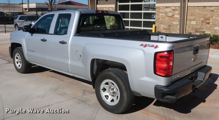 image for item DH3653 2015 Chevrolet Silverado 1500 Double Cab pickup truck