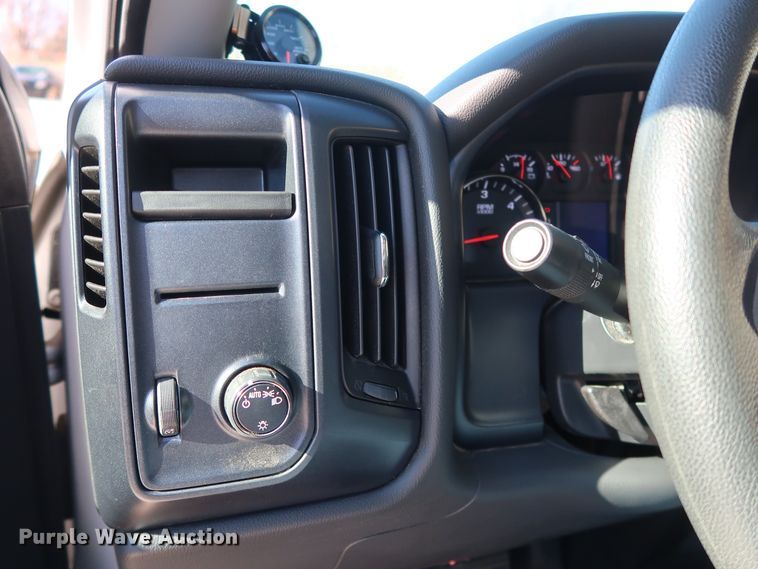 image for item DH3653 2015 Chevrolet Silverado 1500 Double Cab pickup truck