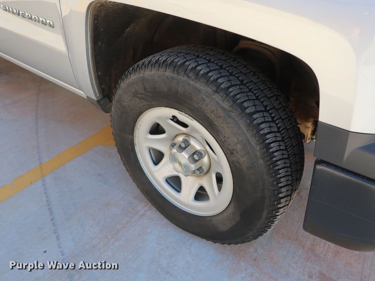 image for item DH3653 2015 Chevrolet Silverado 1500 Double Cab pickup truck