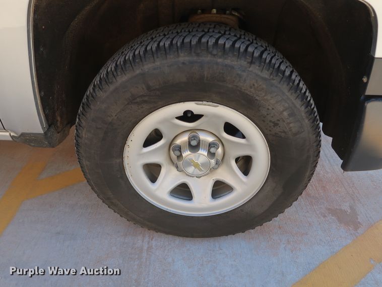 image for item DH3653 2015 Chevrolet Silverado 1500 Double Cab pickup truck