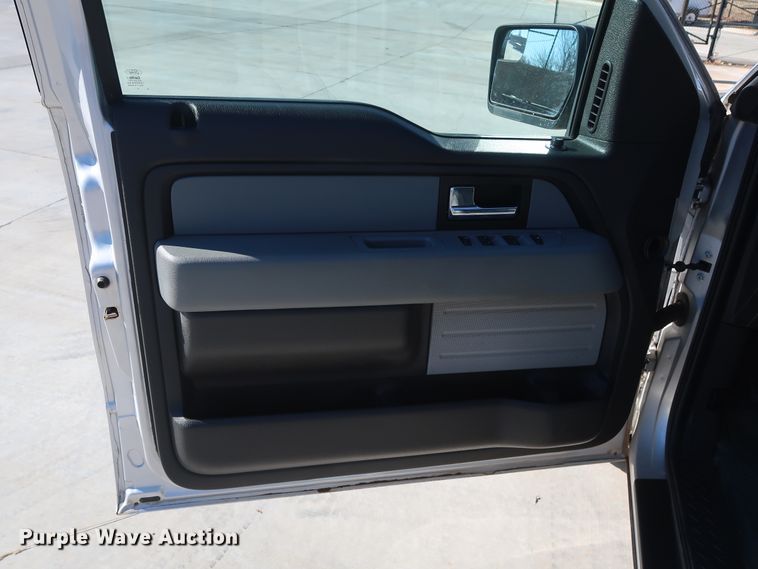 image for item DH3654 2014 Ford F150 SuperCab pickup truck