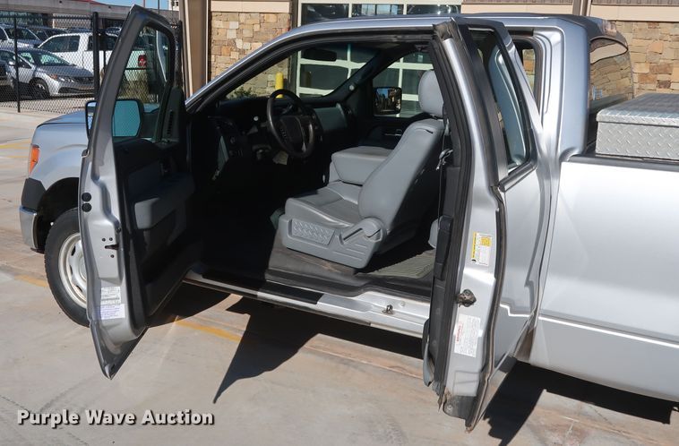 image for item DH3654 2014 Ford F150 SuperCab pickup truck