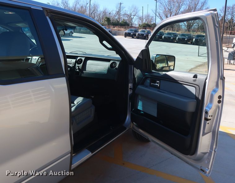 image for item DH3654 2014 Ford F150 SuperCab pickup truck