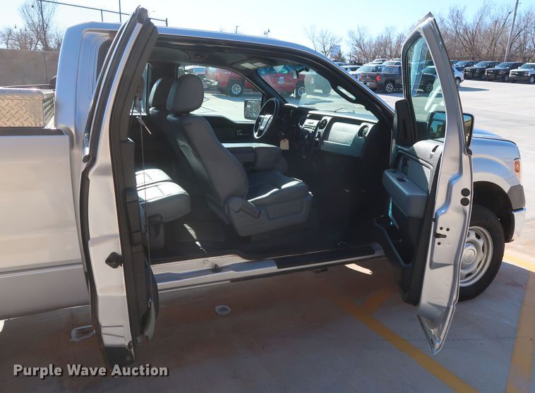 image for item DH3654 2014 Ford F150 SuperCab pickup truck