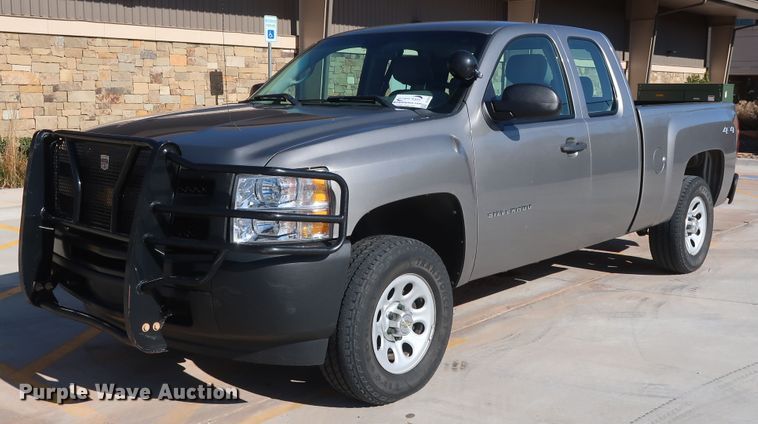 image for item DH3655 2012 Chevrolet Silverado 1500 Ext. Cab pickup truck