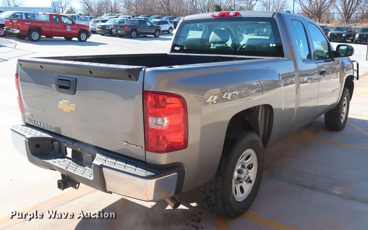 image for item DH3655 2012 Chevrolet Silverado 1500 Ext. Cab pickup truck