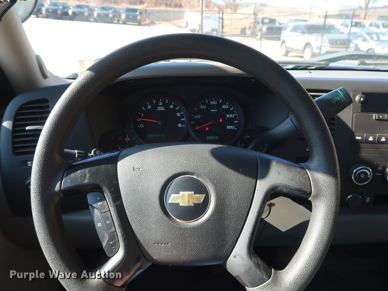 image for item DH3655 2012 Chevrolet Silverado 1500 Ext. Cab pickup truck