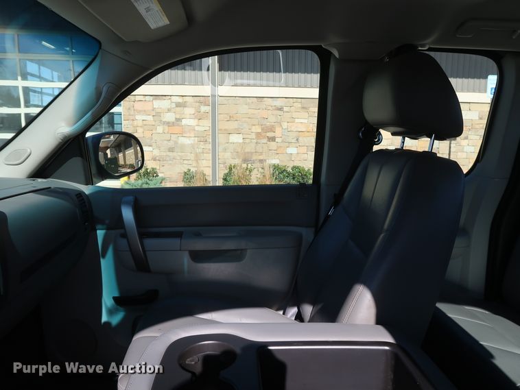 image for item DH3655 2012 Chevrolet Silverado 1500 Ext. Cab pickup truck