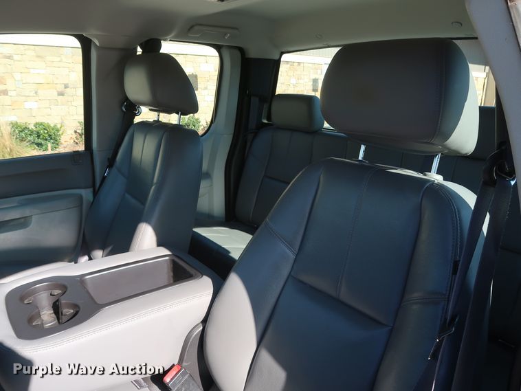 image for item DH3655 2012 Chevrolet Silverado 1500 Ext. Cab pickup truck