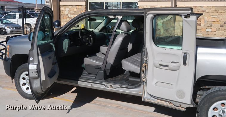 image for item DH3655 2012 Chevrolet Silverado 1500 Ext. Cab pickup truck