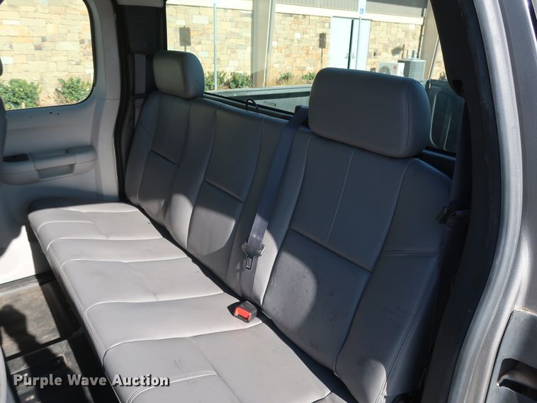 image for item DH3655 2012 Chevrolet Silverado 1500 Ext. Cab pickup truck