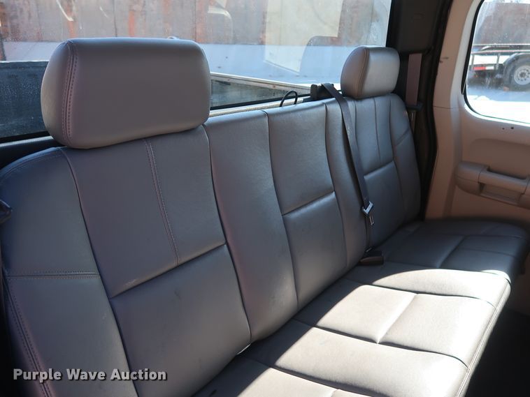 image for item DH3655 2012 Chevrolet Silverado 1500 Ext. Cab pickup truck