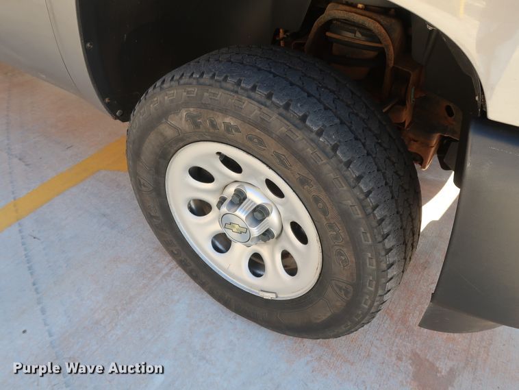 image for item DH3655 2012 Chevrolet Silverado 1500 Ext. Cab pickup truck