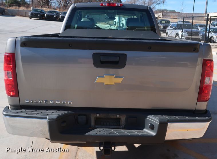 image for item DH3656 2013 Chevrolet Silverado 1500 Ext. Cab pickup truck