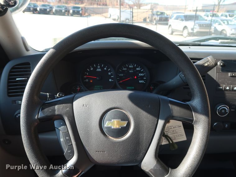 image for item DH3656 2013 Chevrolet Silverado 1500 Ext. Cab pickup truck