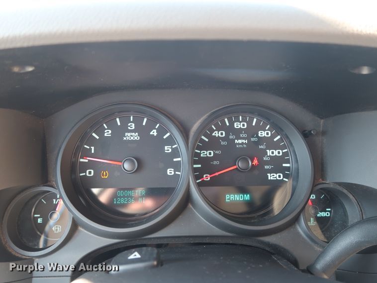 image for item DH3656 2013 Chevrolet Silverado 1500 Ext. Cab pickup truck