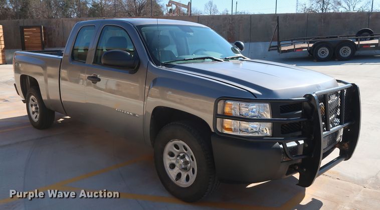 image for item DH3657 2013 Chevrolet Silverado 1500 Ext. Cab pickup truck