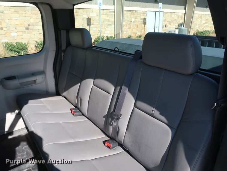 image for item DH3657 2013 Chevrolet Silverado 1500 Ext. Cab pickup truck