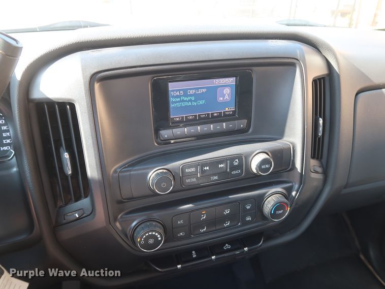 image for item DH3658 2015 Chevrolet Silverado 1500 Double Cab pickup truck