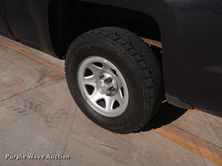 image for item DH3658 2015 Chevrolet Silverado 1500 Double Cab pickup truck