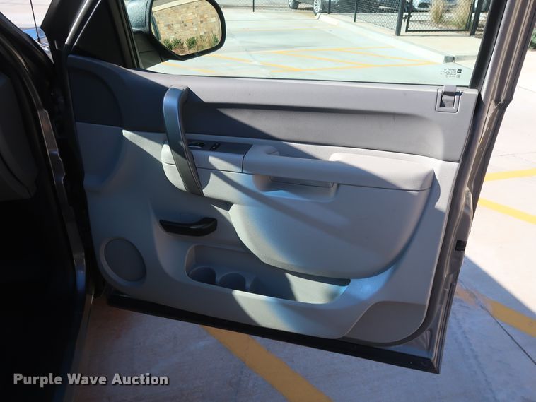 image for item DH3659 2013 Chevrolet Silverado 1500 Ext. Cab pickup truck