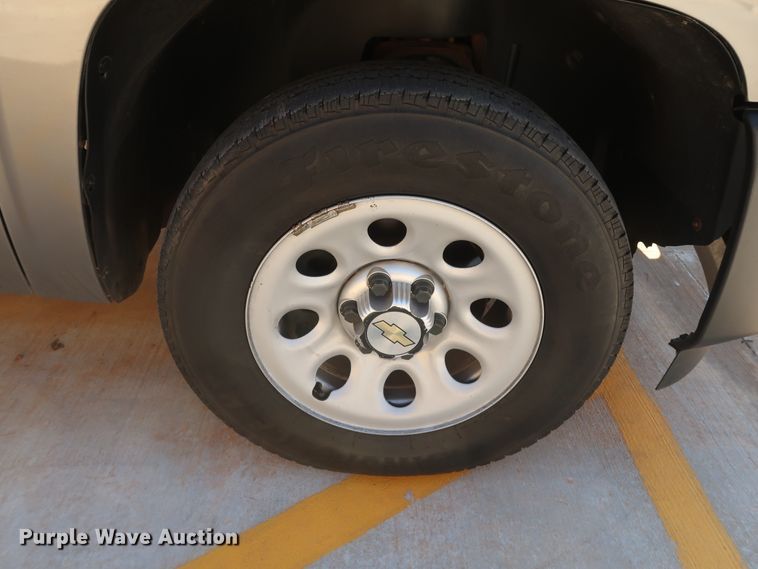 image for item DH3659 2013 Chevrolet Silverado 1500 Ext. Cab pickup truck