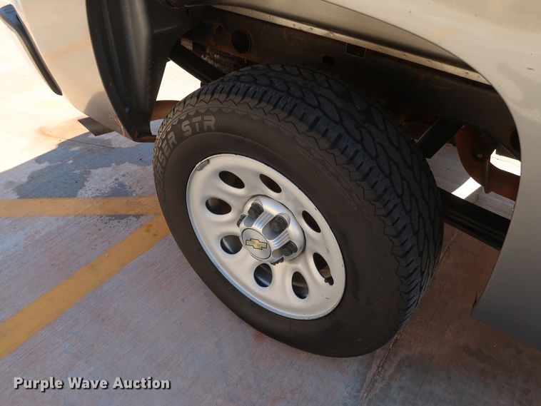 image for item DH3659 2013 Chevrolet Silverado 1500 Ext. Cab pickup truck