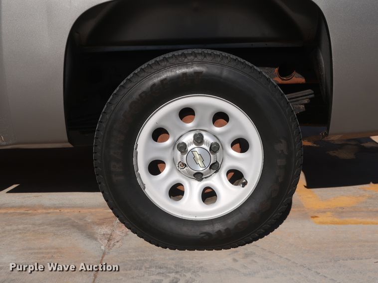 image for item DH3659 2013 Chevrolet Silverado 1500 Ext. Cab pickup truck