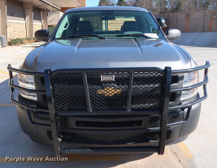 image for item DH3660 2013 Chevrolet Silverado 1500 Ext. Cab pickup truck