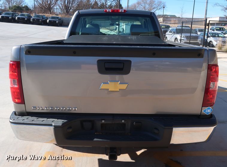 image for item DH3660 2013 Chevrolet Silverado 1500 Ext. Cab pickup truck