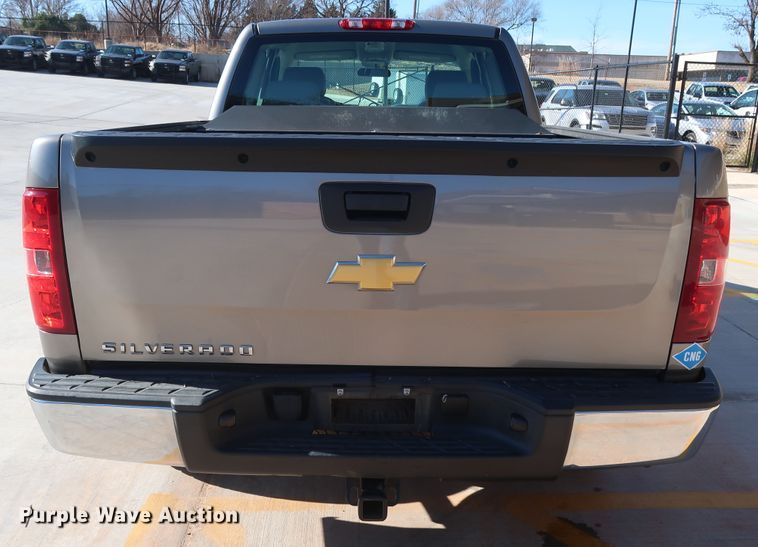 image for item DH3660 2013 Chevrolet Silverado 1500 Ext. Cab pickup truck