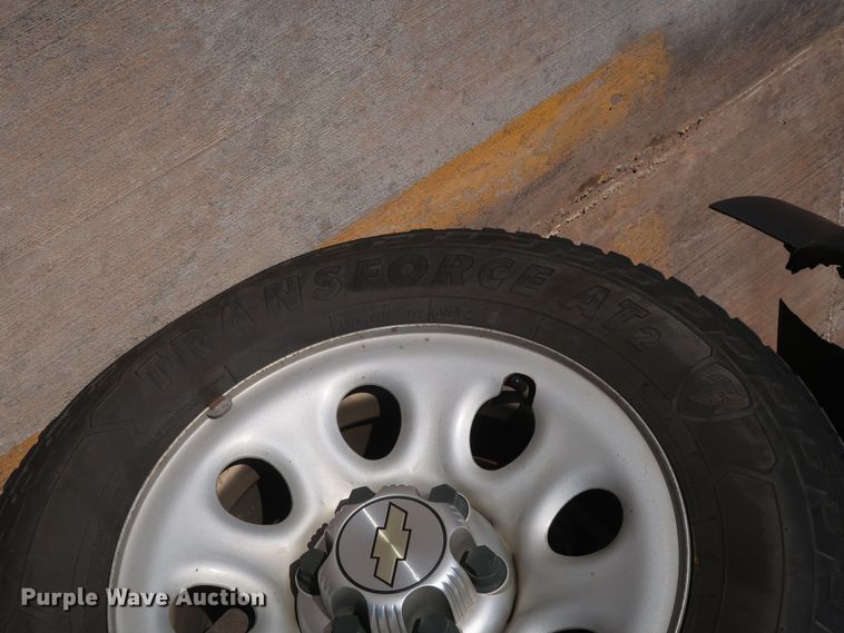 image for item DH3660 2013 Chevrolet Silverado 1500 Ext. Cab pickup truck