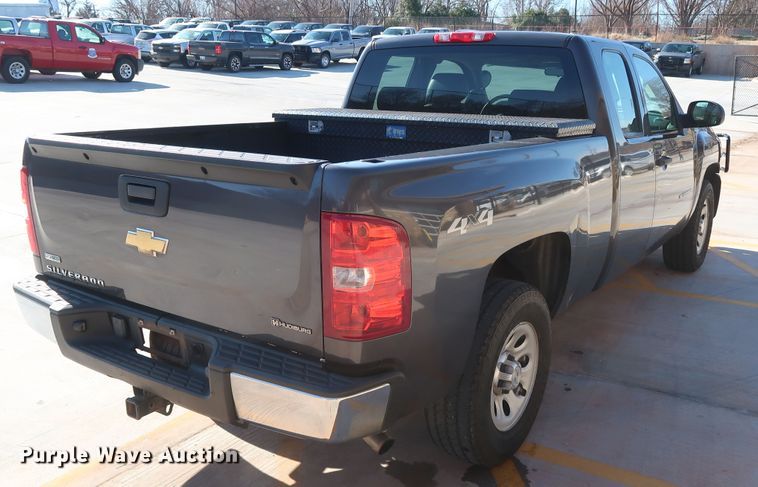 image for item DH3661 2011 Chevrolet Silverado 1500 Ext. Cab pickup truck