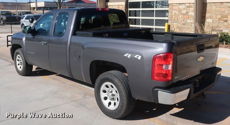 image for item DH3661 2011 Chevrolet Silverado 1500 Ext. Cab pickup truck