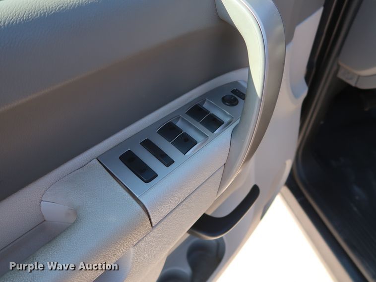 image for item DH3661 2011 Chevrolet Silverado 1500 Ext. Cab pickup truck