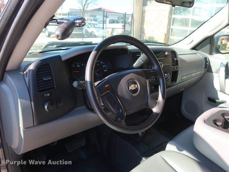 image for item DH3661 2011 Chevrolet Silverado 1500 Ext. Cab pickup truck