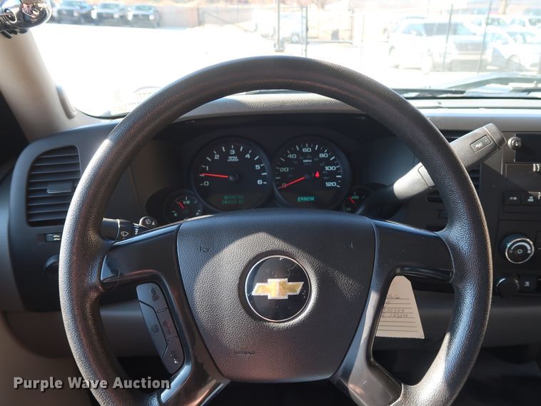 image for item DH3661 2011 Chevrolet Silverado 1500 Ext. Cab pickup truck