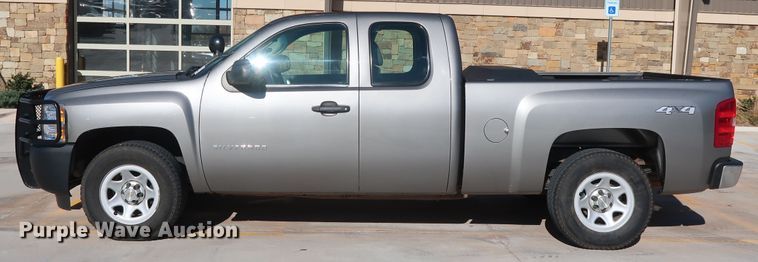 image for item DH3662 2013 Chevrolet Silverado 1500 Ext. Cab pickup truck