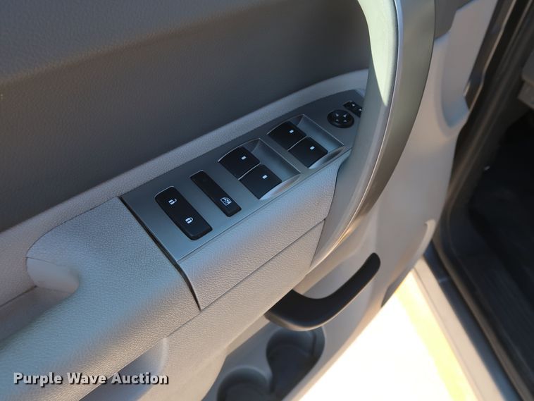 image for item DH3662 2013 Chevrolet Silverado 1500 Ext. Cab pickup truck