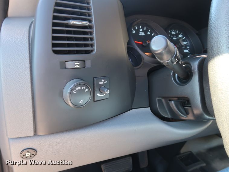 image for item DH3662 2013 Chevrolet Silverado 1500 Ext. Cab pickup truck