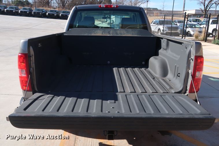 image for item DH3662 2013 Chevrolet Silverado 1500 Ext. Cab pickup truck